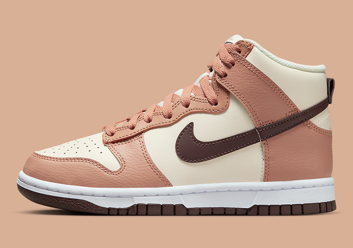 Nike Dunk High Dusted Clay - Sự thêm vào hấp dẫn cho danh mục giày nữ năm nay - 2