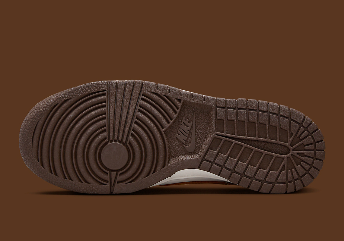 Nike Dunk Low 'Brown/Plaid': Sự Kết Hợp Độc Đáo Của Màu Nâu và Kẻ Lưới - 6