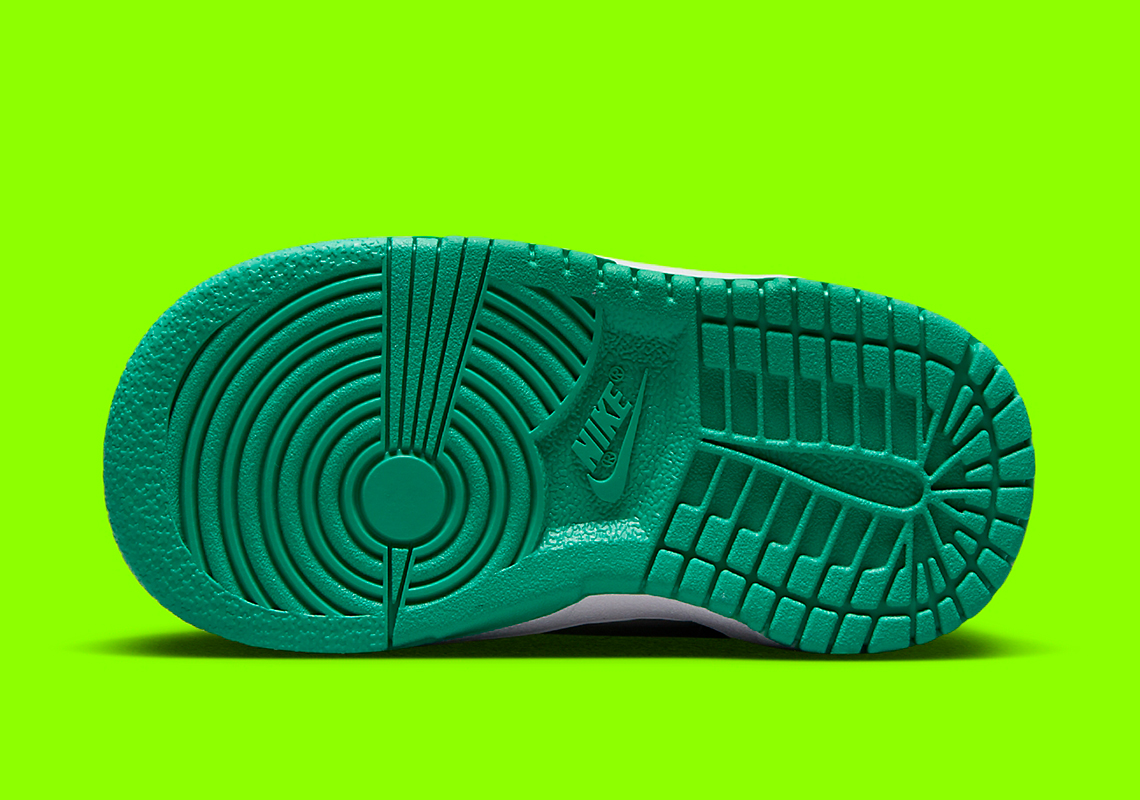 Nike Dunk Low cho trẻ em: Mẫu giày phối màu xanh lá và xanh dương cho bé - 6
