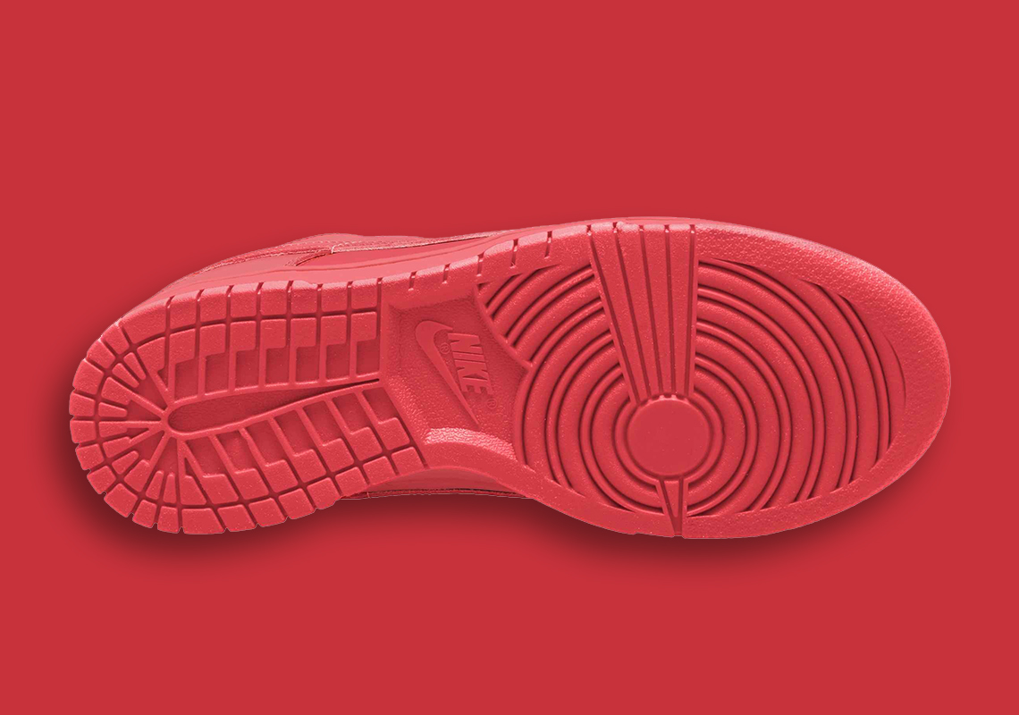 Nike Dunk Low cho trẻ em này có rất nhiều màu đỏ - 3