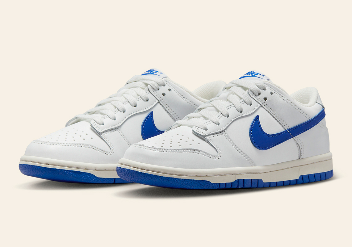 Nike Dunk Low GS Ra Mắt Màu Trắng Xanh Lá Cây Cho Trẻ Em - 1