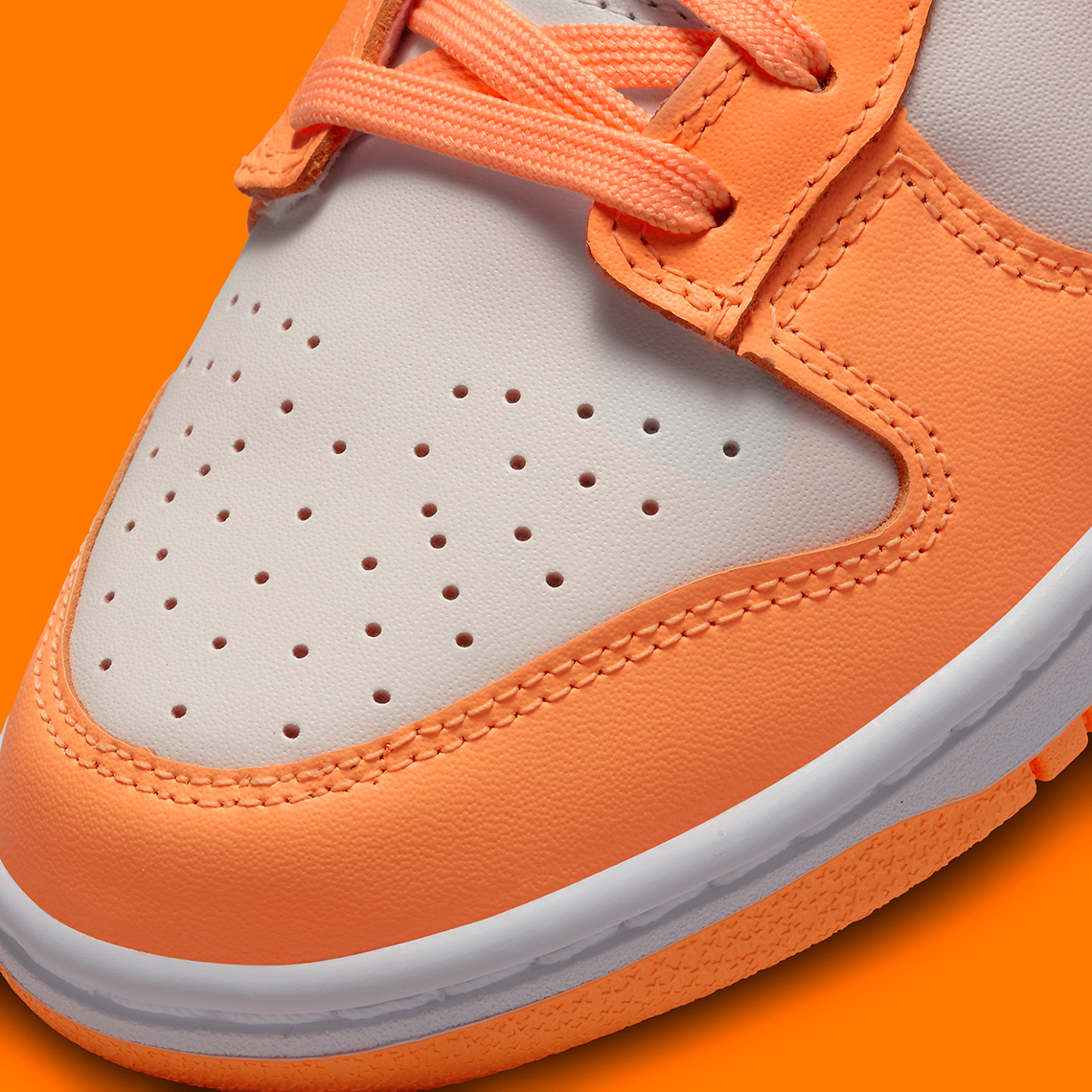 Nike Dunk Low khoác lên mình với màu sắc Peaches và Cream - 7