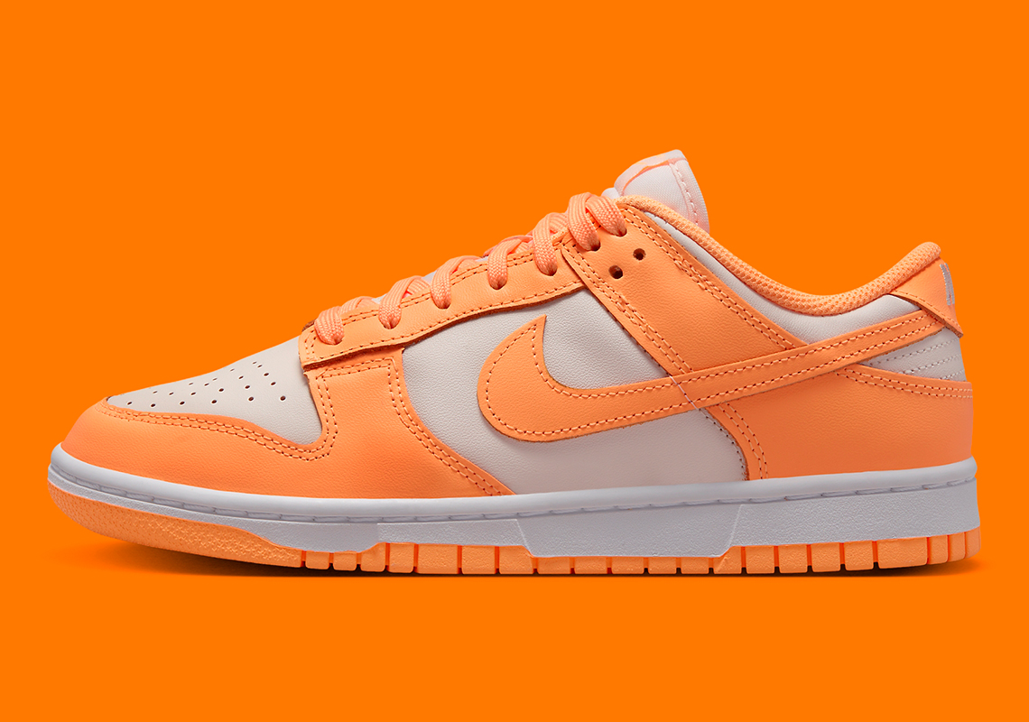 Nike Dunk Low khoác lên mình với màu sắc Peaches và Cream