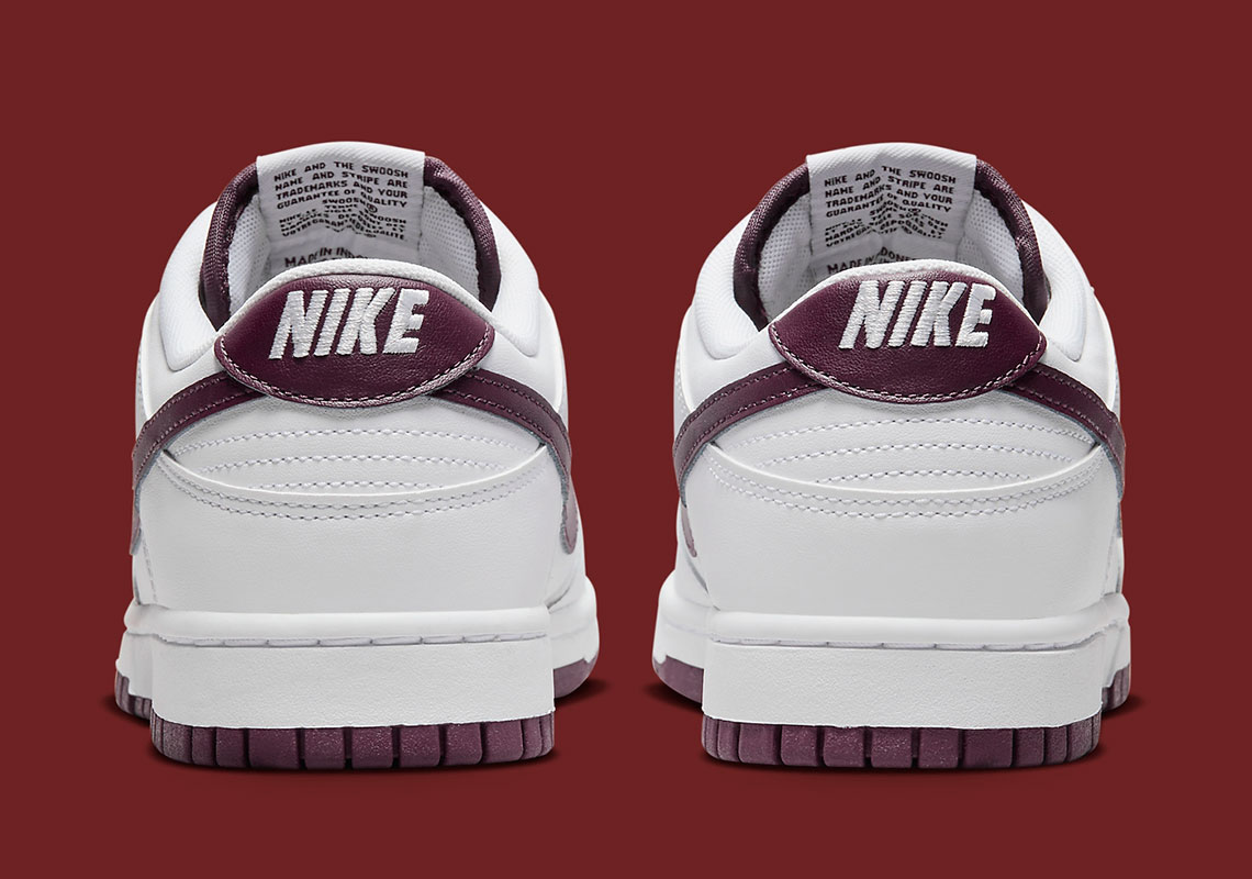 Nike Dunk Low mang hơi hướng 'Night Maroon' - 5