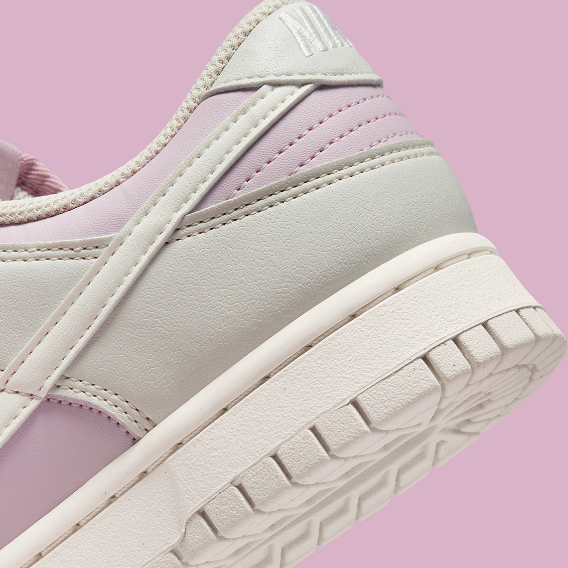 Nike Dunk Low Next Nature: Sự Kết Hợp Hoàn Hảo Giữa Thời Trang Và Bảo Vệ Môi Trường - 8