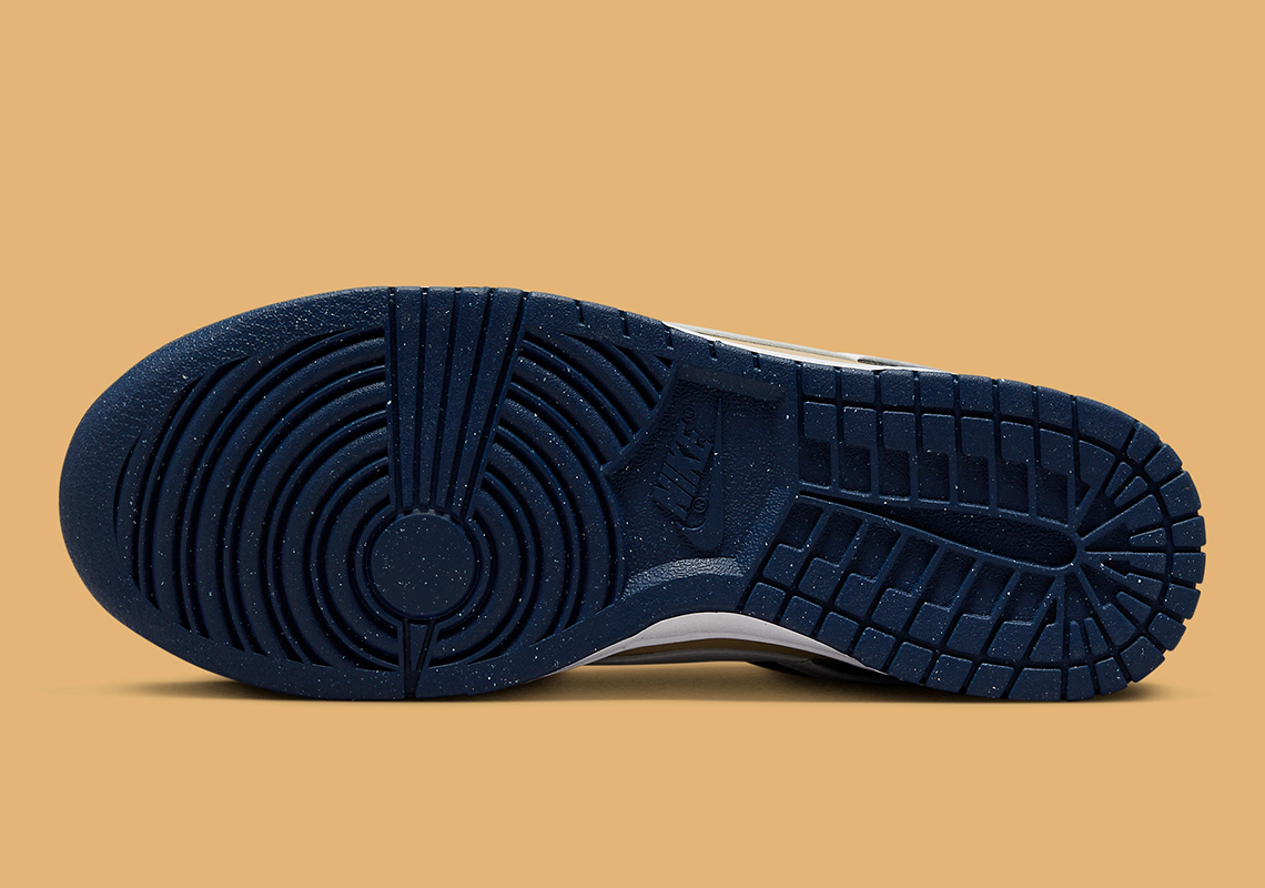 Nike Dunk Low Next Nature: Sự Kết Hợp Màu Độc Đáo Cho Tương Lai Bền Vững - 12