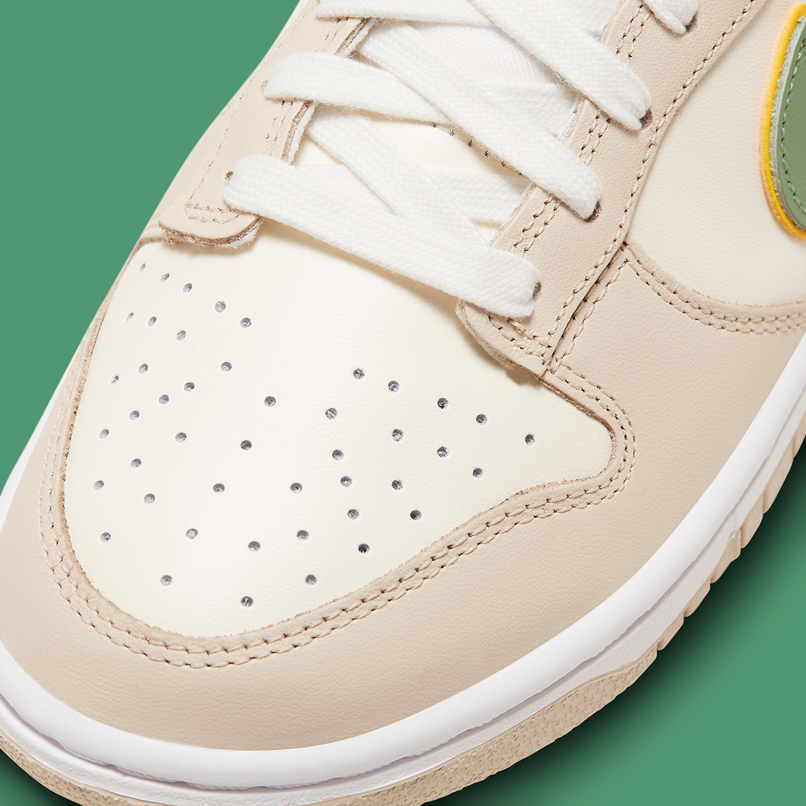 Nike Dunk Low: Phiên bản Màu Light Tan - Thời trang phải sắm trong mùa thu 2023 - 8