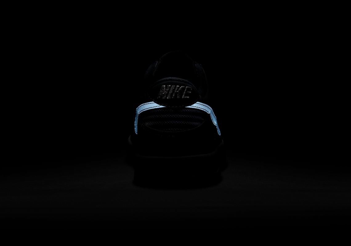 Nike Dunk Low: Phiên bản màu xám trắng mới - Chi tiết phản chiếu đầy bất ngờ! - 12