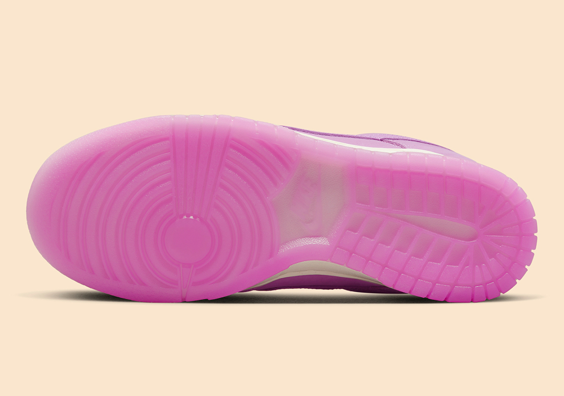 Nike Dunk Low: Phiên bản mới với màu sắc tươi sáng - 6