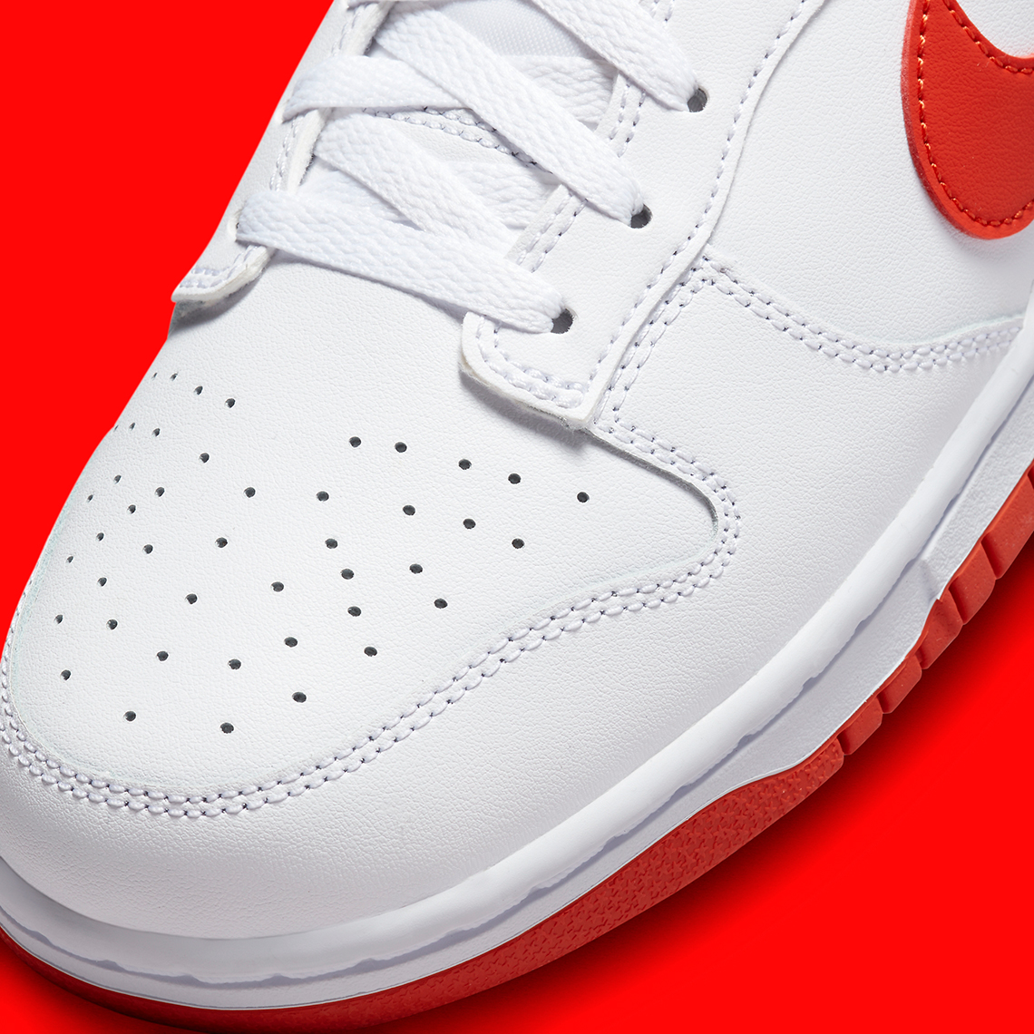 Nike Dunk Low Picante Red: Sự trở lại của màu sắc cơ bản - 8