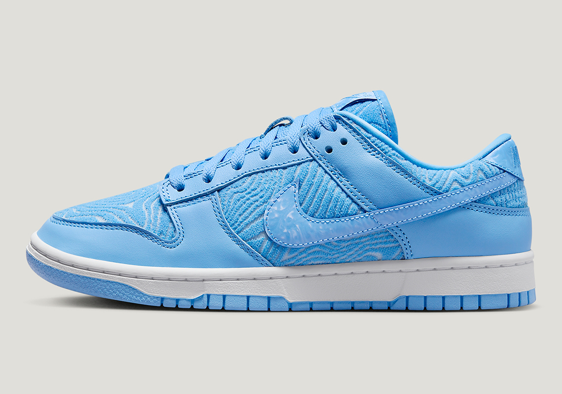 Nike Dunk Low ra mắt mẫu in địa hình với màu xanh đại học - 2