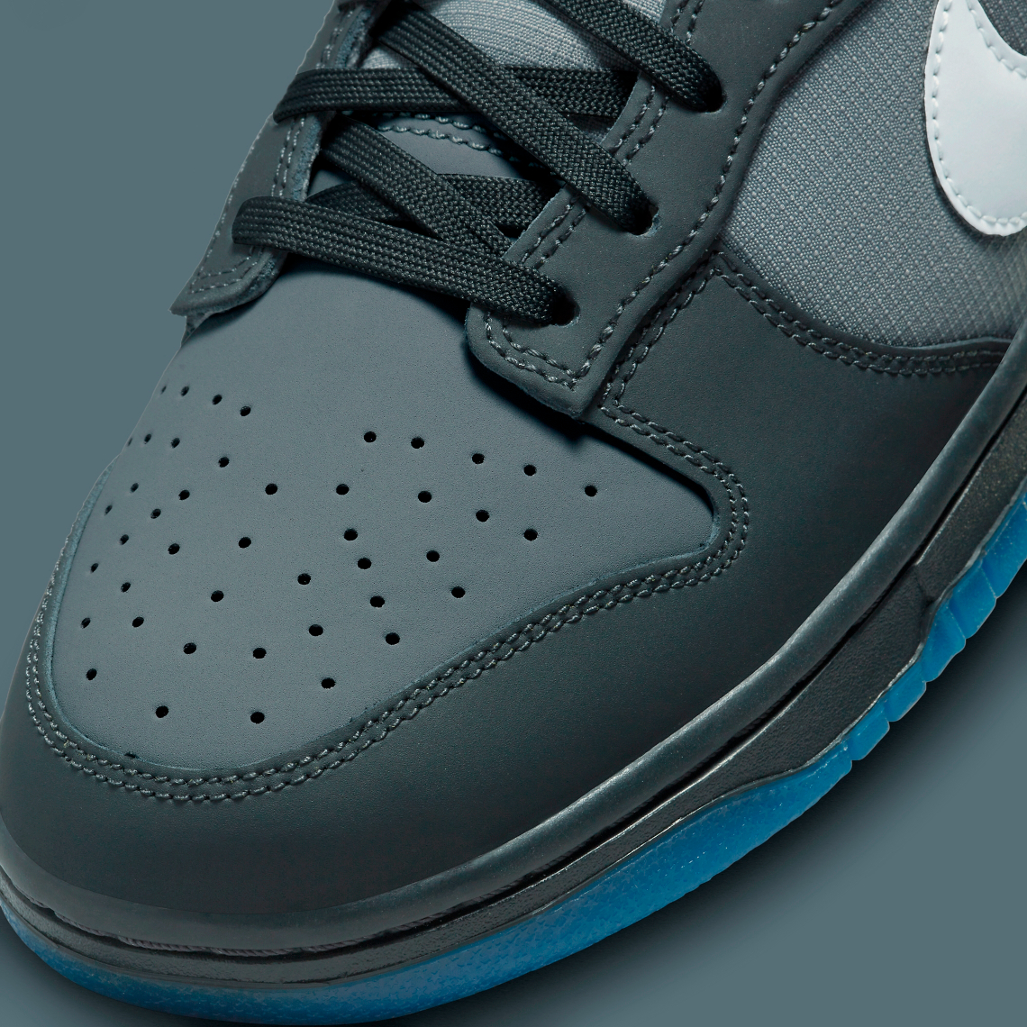 Nike Dunk Low: Từ ngôi sao bóng rổ đến hiện đại thời trang | Bản phối màu Anthracite mới hấp dẫn! - 7