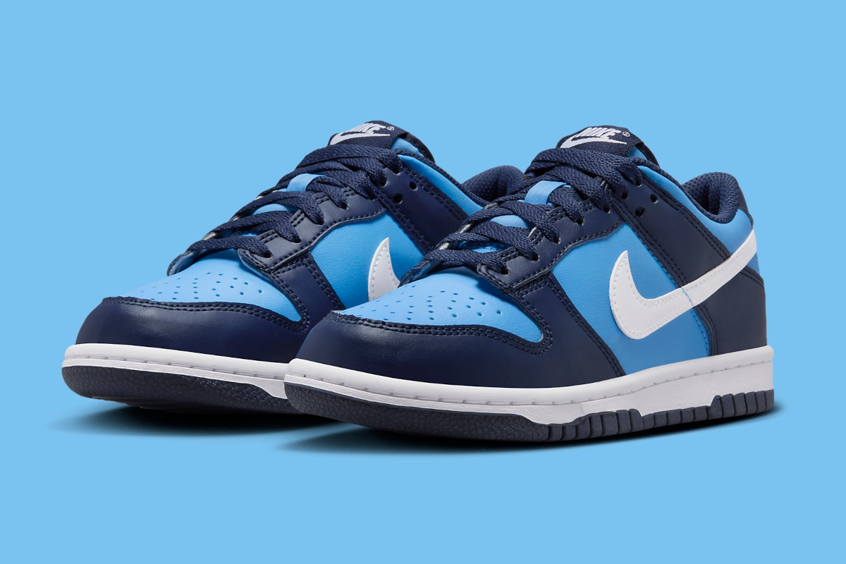 Nike Dunk Low UNC 2024: Sự Kết Hợp Độc Đáo của Màu Xanh Nhẹ và Navy - 1