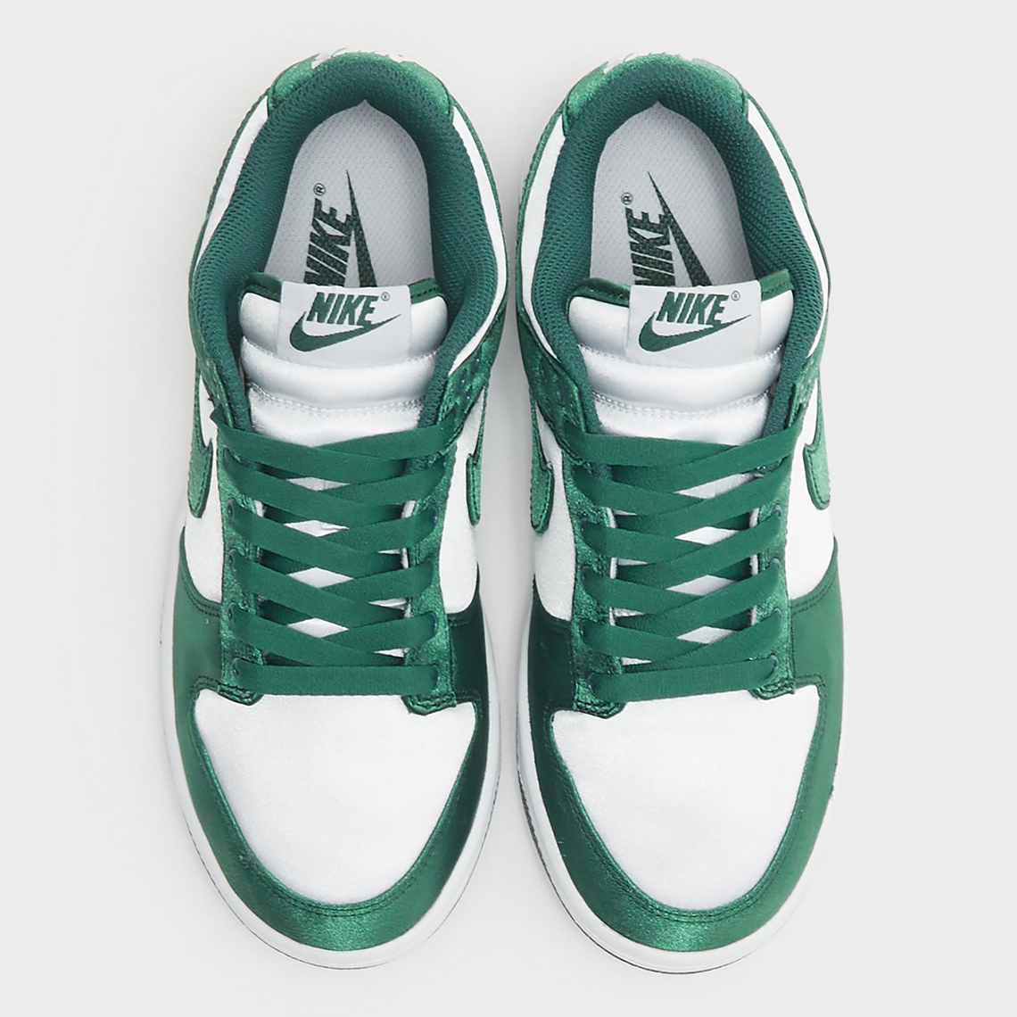 Nike Dunk Low Varsity Green Satin: Tái phát hành phiên bản sang trọng - 3