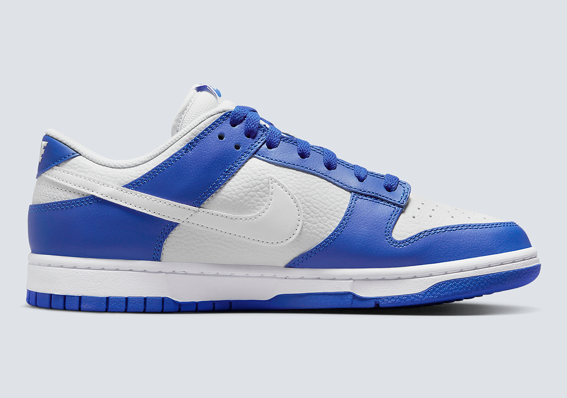 Nike Dunk Low với phối màu Kentucky - 3