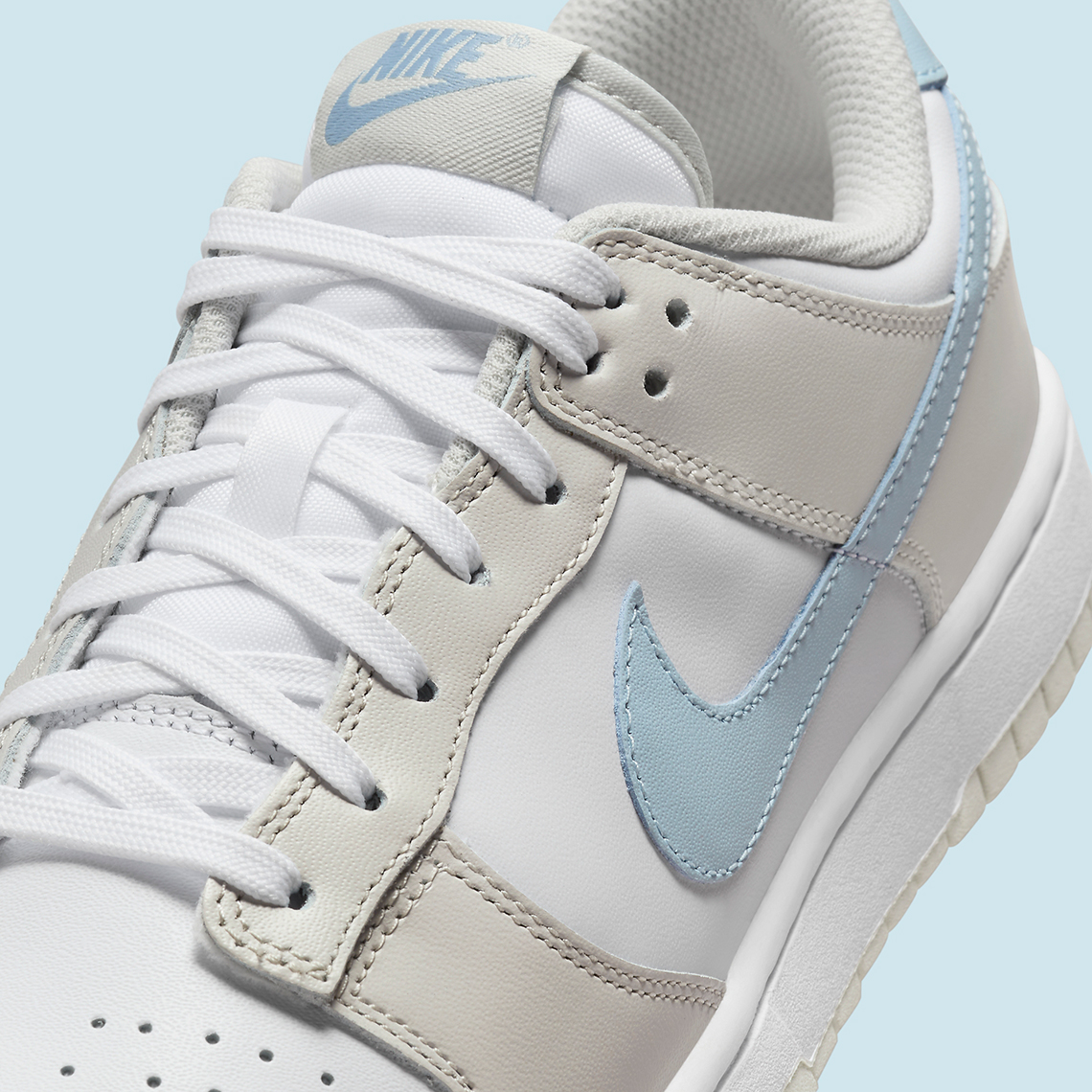 Nike Dunk Low Xuân 2024: Sự Xuất Hiện của Mini Swoosh Nổi Bật! - 7