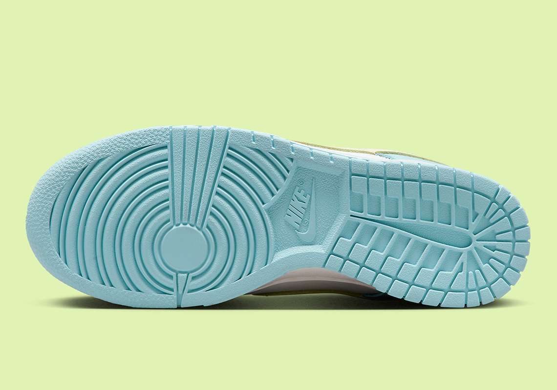 Nike Dunk Low xuất hiện với kiểu dáng Ice Blue dành cho nữ - 6