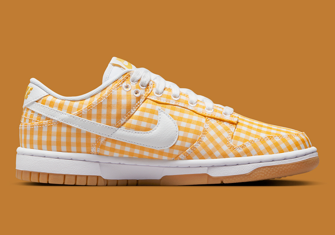 Nike Dunk Low 'Yellow Gingham': Phối màu hè tươi sáng như kẹo bông gòn - 3