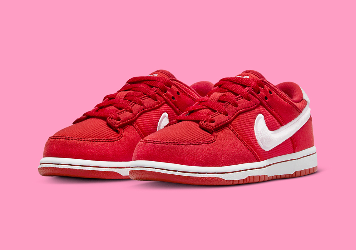Nike Dunk Valentine's Day - 28