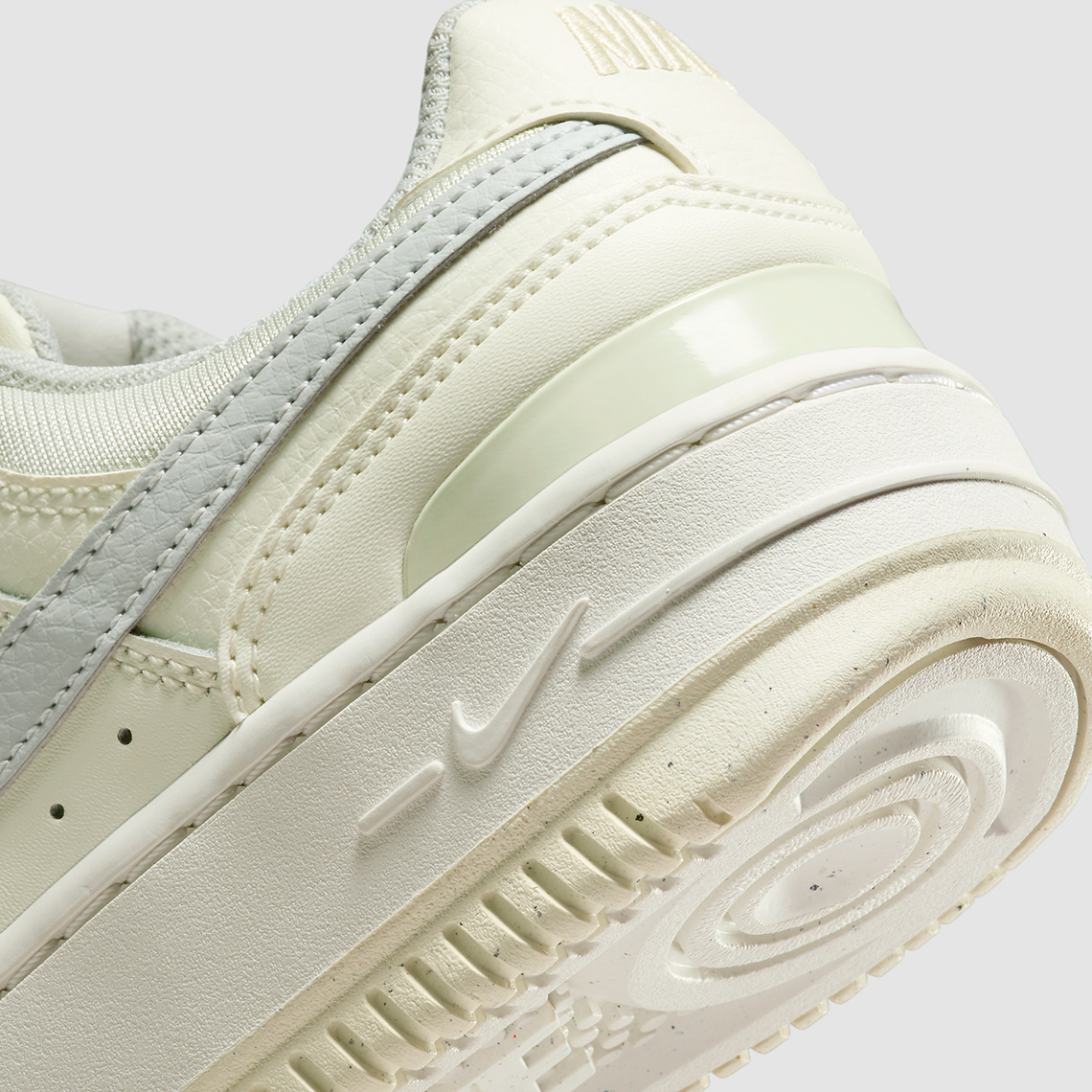 Nike Gamma Force: Sự kết hợp tươi mới của thiết kế sneaker thập kỷ 1980 dành cho phụ nữ! - 8