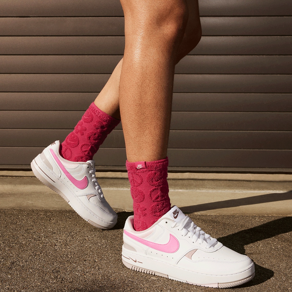 Nike Gamma Force White/Pink: Hò - 18