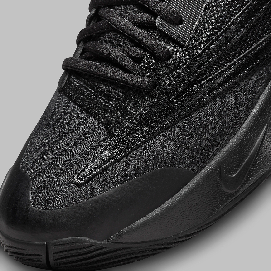 Nike Giannis Immortality 3 'Triple Black': Thêm Sự Lựa Chọn Cho Người Hâm Mộ Giannis - 8