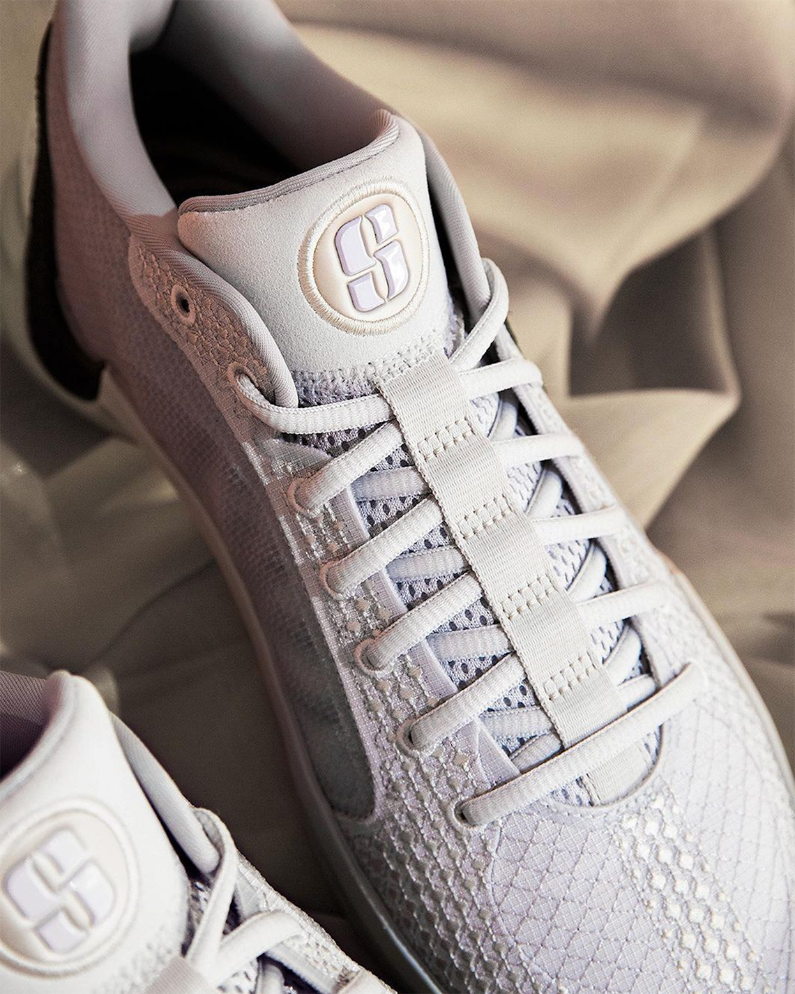 Nike giới thiệu Sabrina 1, bộ sưu tập giày đầu tay của cầu thủ bóng rổ nữ Sabrina Ionescu cho cả nam và nữ - 4