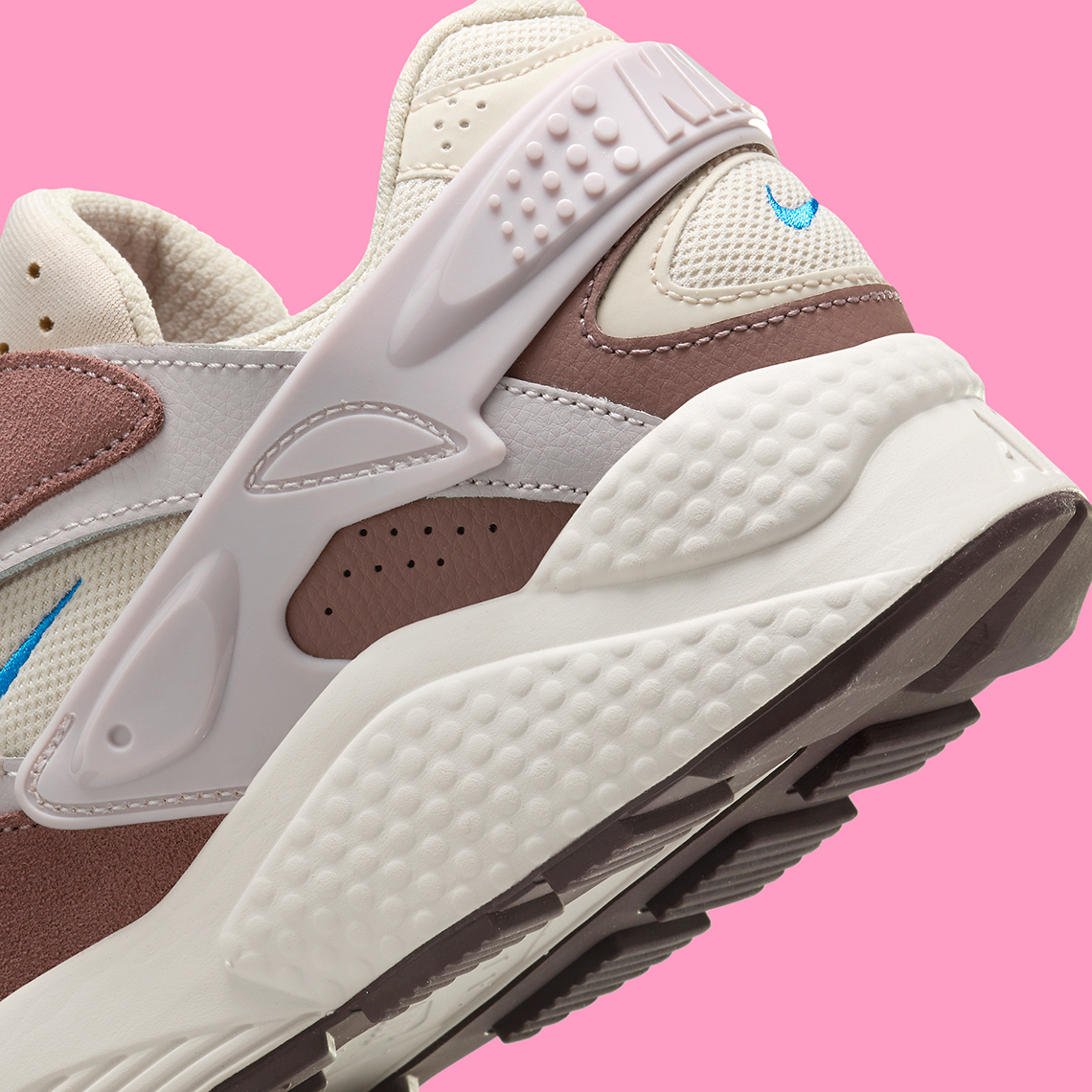 Nike Huarache Runner Light Orewood Brown: Sự kết hợp táo bạo và tinh tế trong bộ sưu tập mới! - 8