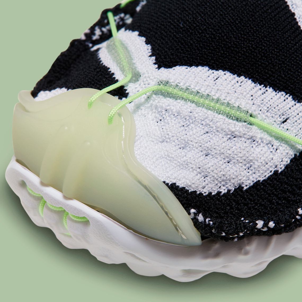 Nike ISPA Mindbody trở lại với gam màu 'Trắng' và 'Đen' mới - 7