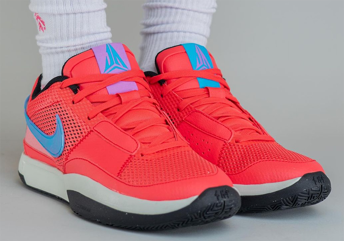 Nike Ja 1 Ember Glow: Phong Cách Sáng Tạo Cho Mùa Hè - 10