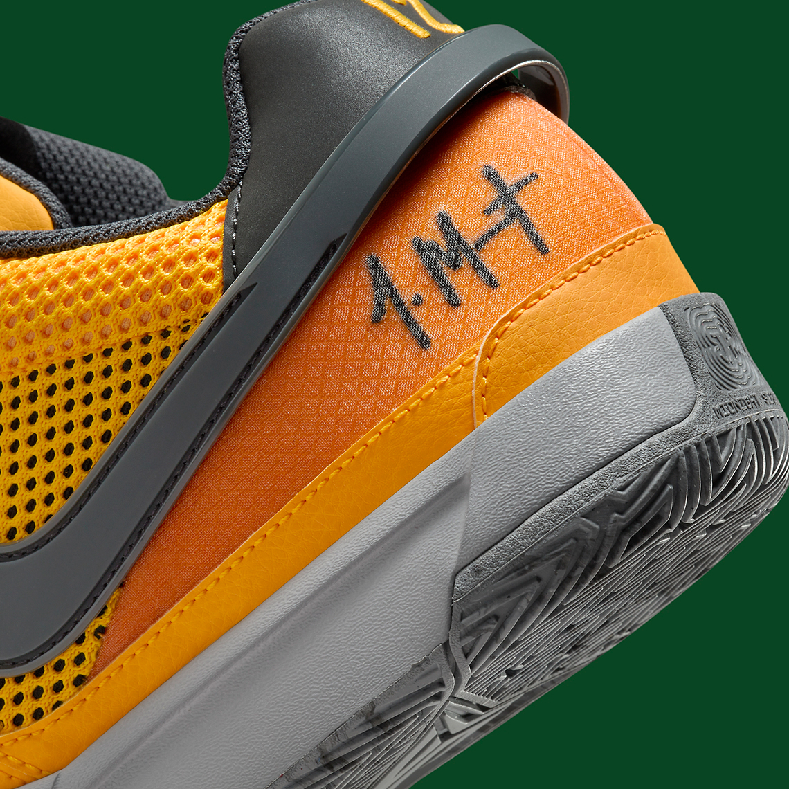 Nike Ja 1 Laser Orange: Phối Màu Độc Đáo Cho Đôi Giày Ký Tự Của Ja Morant! - 9