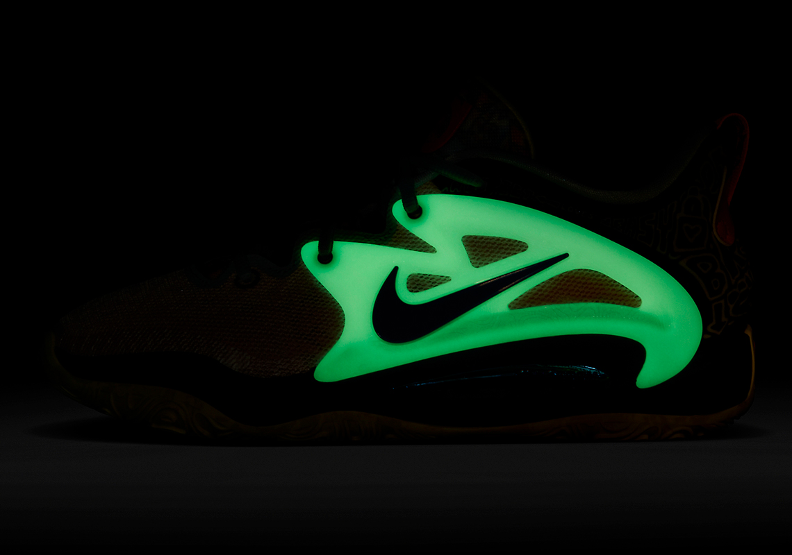 Nike KD 15 What The - Sự pha trộn màu sắc đầy màu sắc cho giày của Kevin Durant - 13