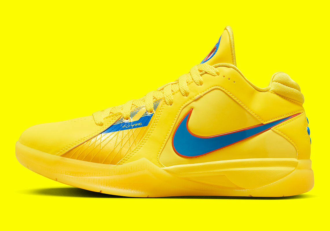 Nike KD 3 'Christmas' Trở Lại: Phiên Bản Giày Độc Đáo Cho Mùa Lễ Hội - 2