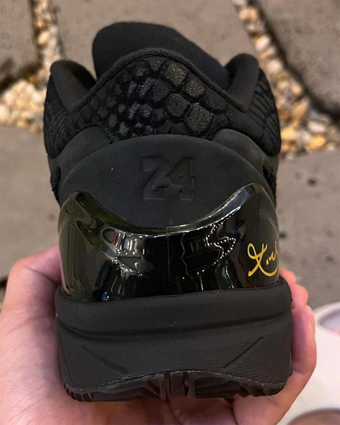 Nike Kobe 4 Protro 'Black Mamba': Sự Trở Lại Ấn Tượng của Đường Đua - 4