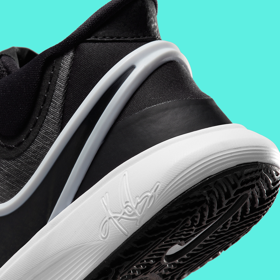Nike Kyrie 8 với màu Black/Light Menta sôi động - 14