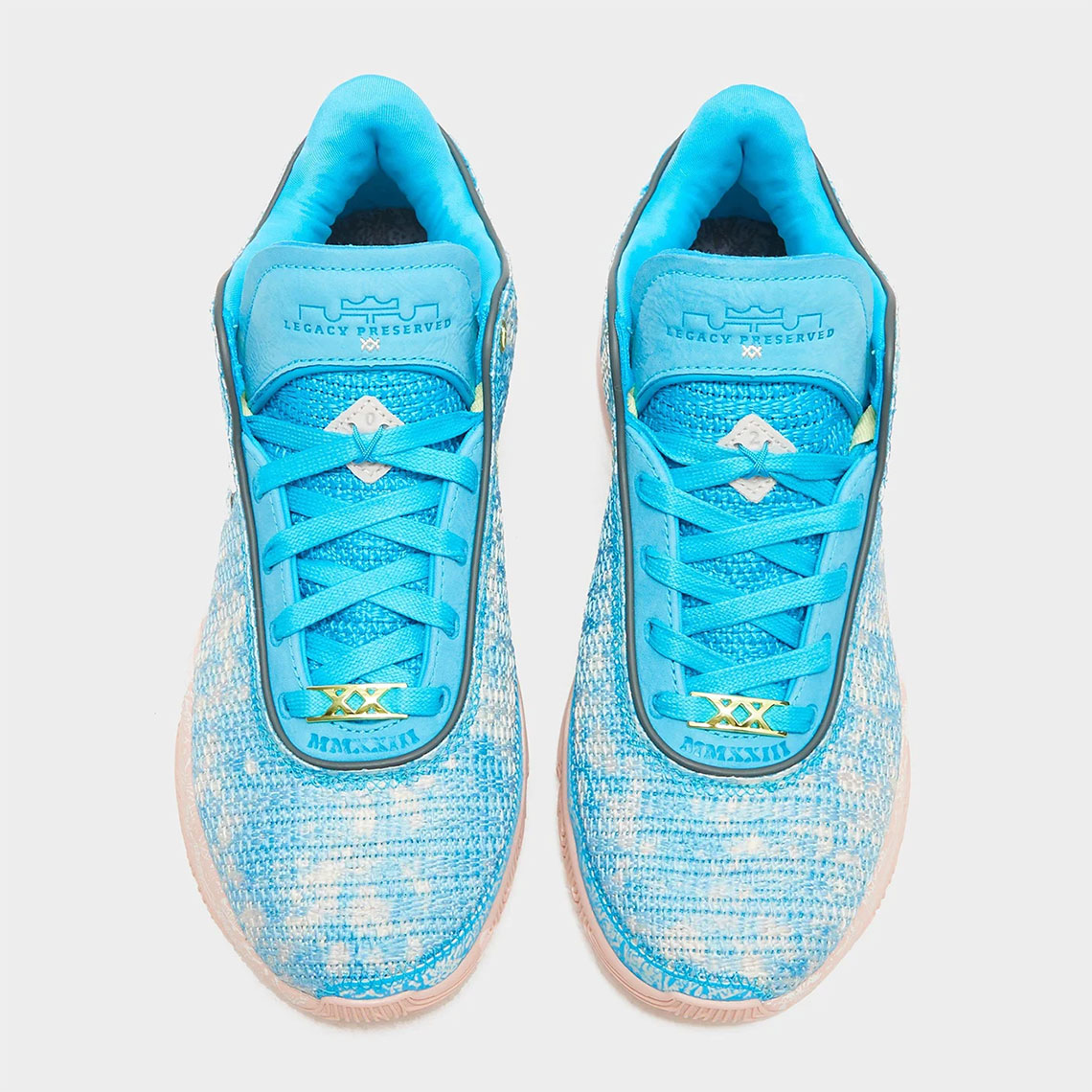 Nike LeBron 20 All-Star mượn một trang trong cuốn sách của Travis Scott - 6