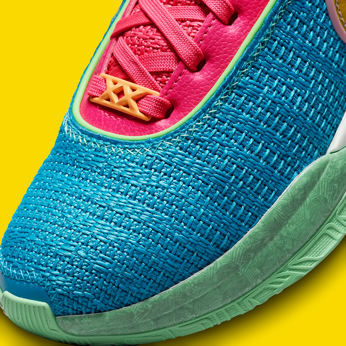 Nike LeBron 20 Laser Blue nhìn khá nặng nề với nhiều màu sắc - 8