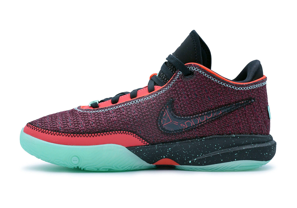 Nike LeBron 20 Night Maroon - Sự kết hợp độc đáo của màu sắc và thiết kế cho giày bóng rổ danh tiếng của LeBron James - 3