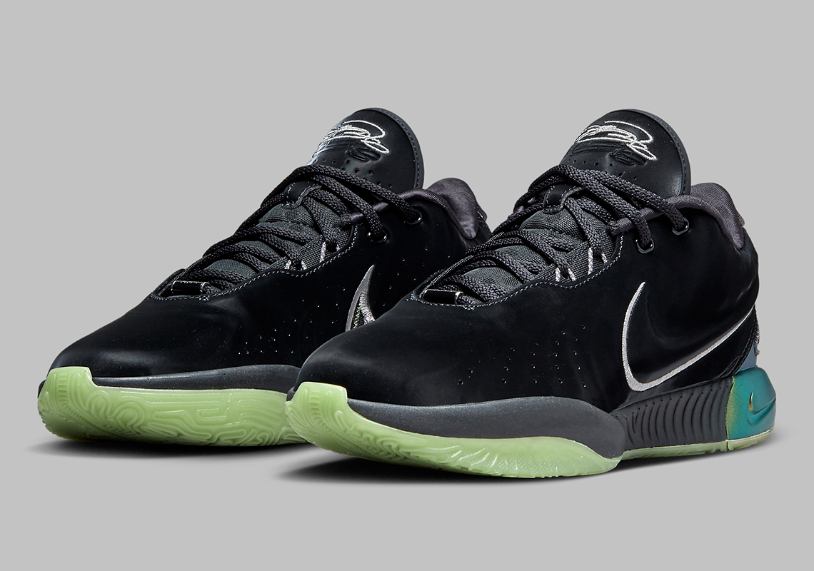 Nike LeBron 21 'Black/Particle Grey': Phiên Bản Màu Đen Hấp Dẫn - 2