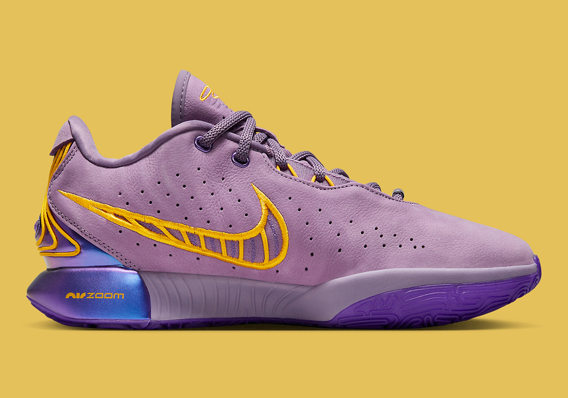 Nike LeBron 21 'Purple Rain': Sự Tôn Vinh Cho Hoàng Tử Của Nhạc Rock - 3