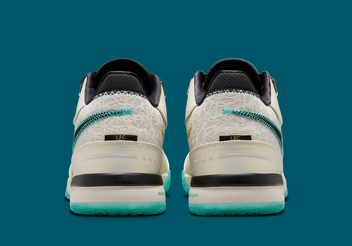 Nike LeBron NXXT Gen 'Liverpool': Sự kết hợp đặc biệt giữa giày và doanh nghiệp - 5