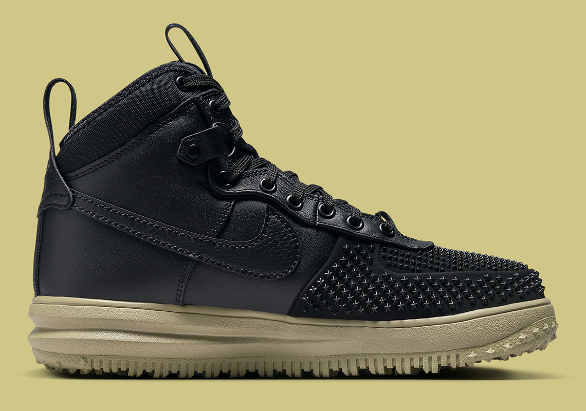 Nike Lunar Force 1 Duckboot: Phiên bản 2023 sắp ra mắt với gam màu đen lịch lãm! - 3