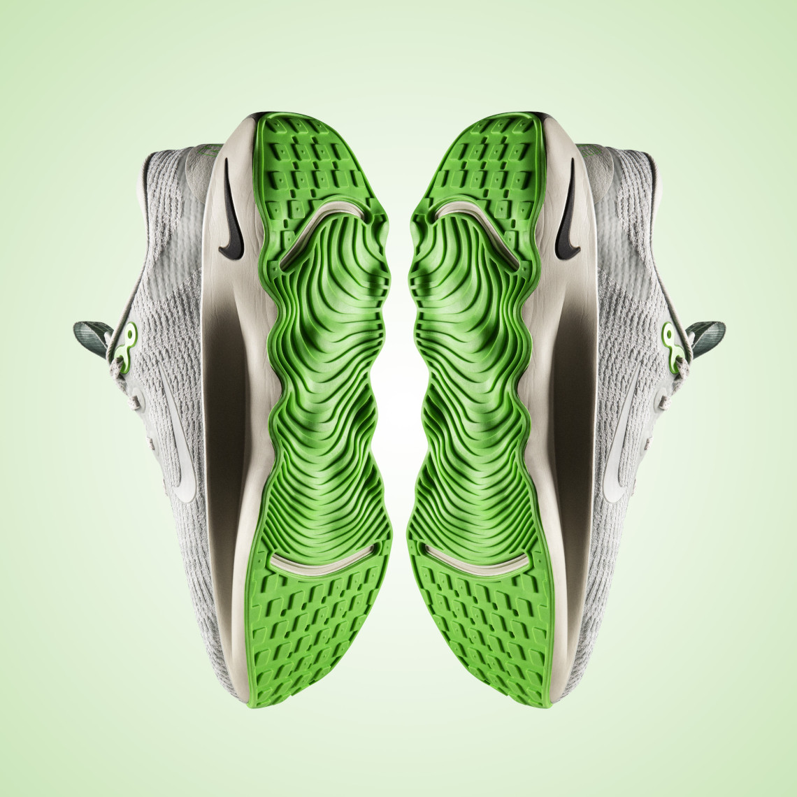 Nike Motiva được thiết kế cho đi bộ, chạy bộ và chạy - 3