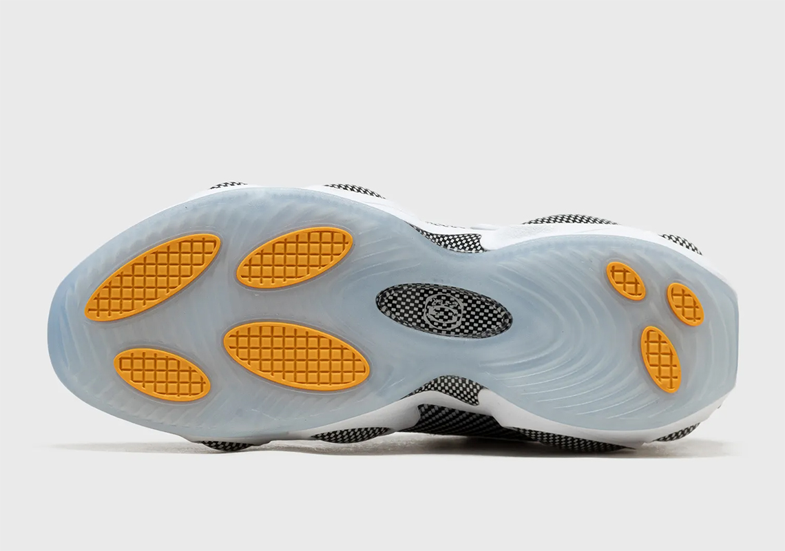 Nike NOCTA Glide 'Black/White' Sẽ Ra Mắt Vào Ngày 15 Tháng 9 - 5