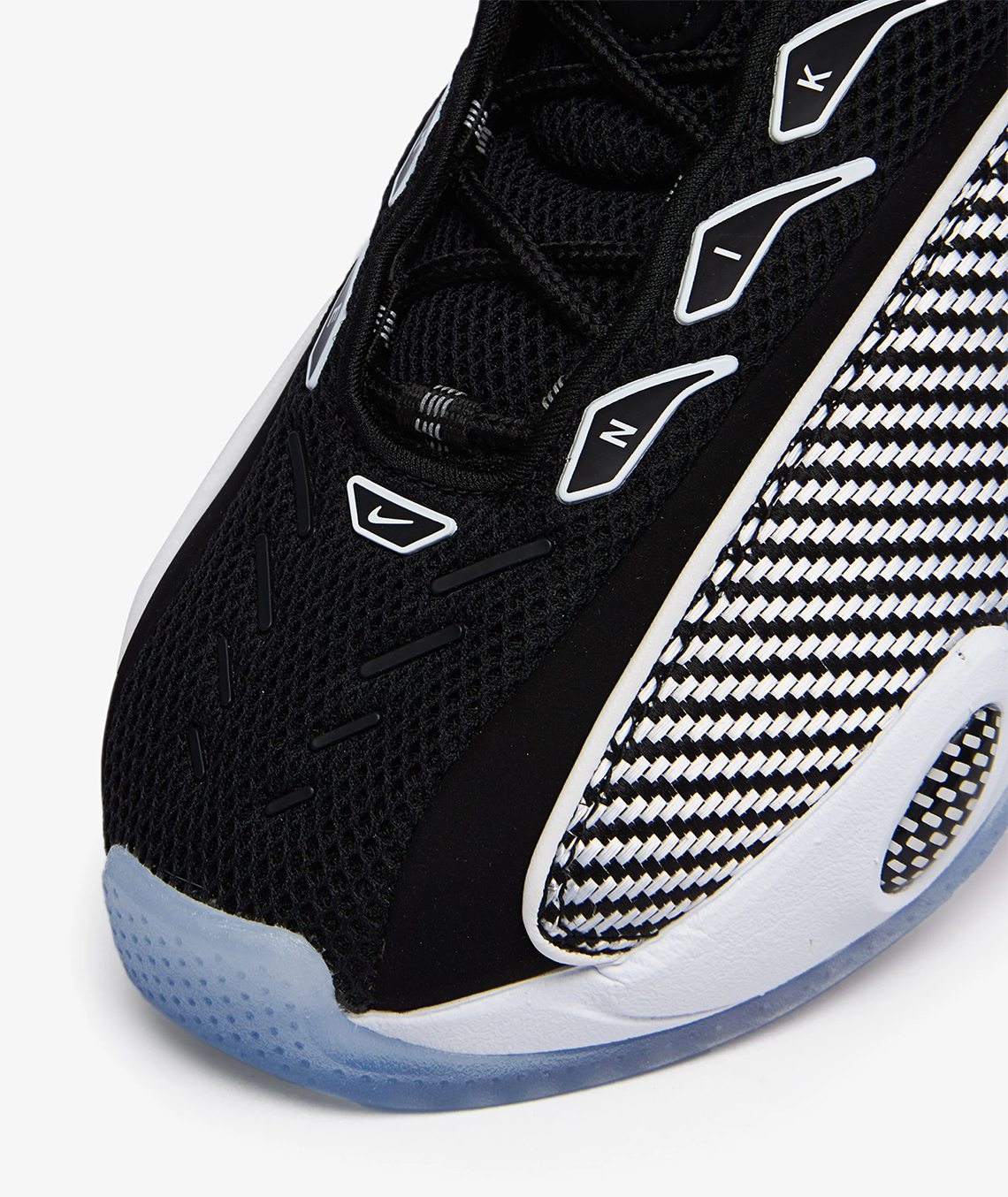 Nike NOCTA Glide: Bước tiến mới của Drake và hãng giày Swoosh - 7