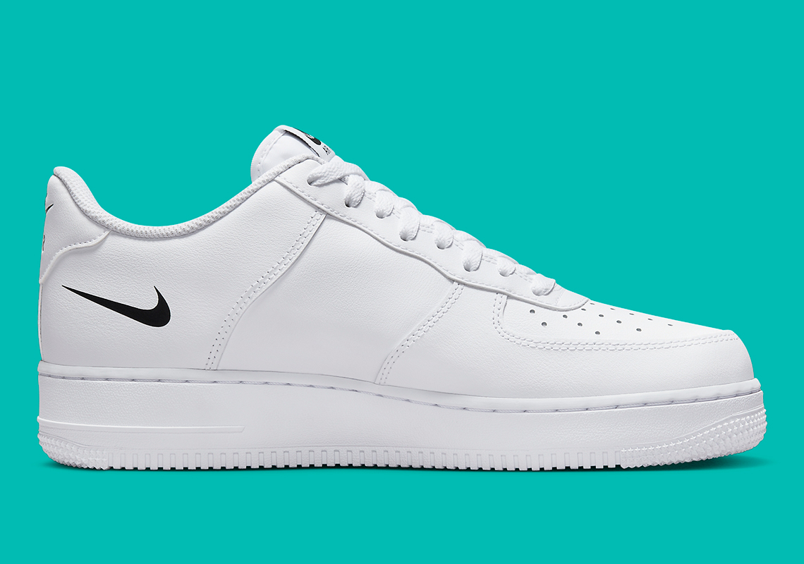 Nike phát hành Air Force 1 low với bốn biểu tượng swoosh - 4