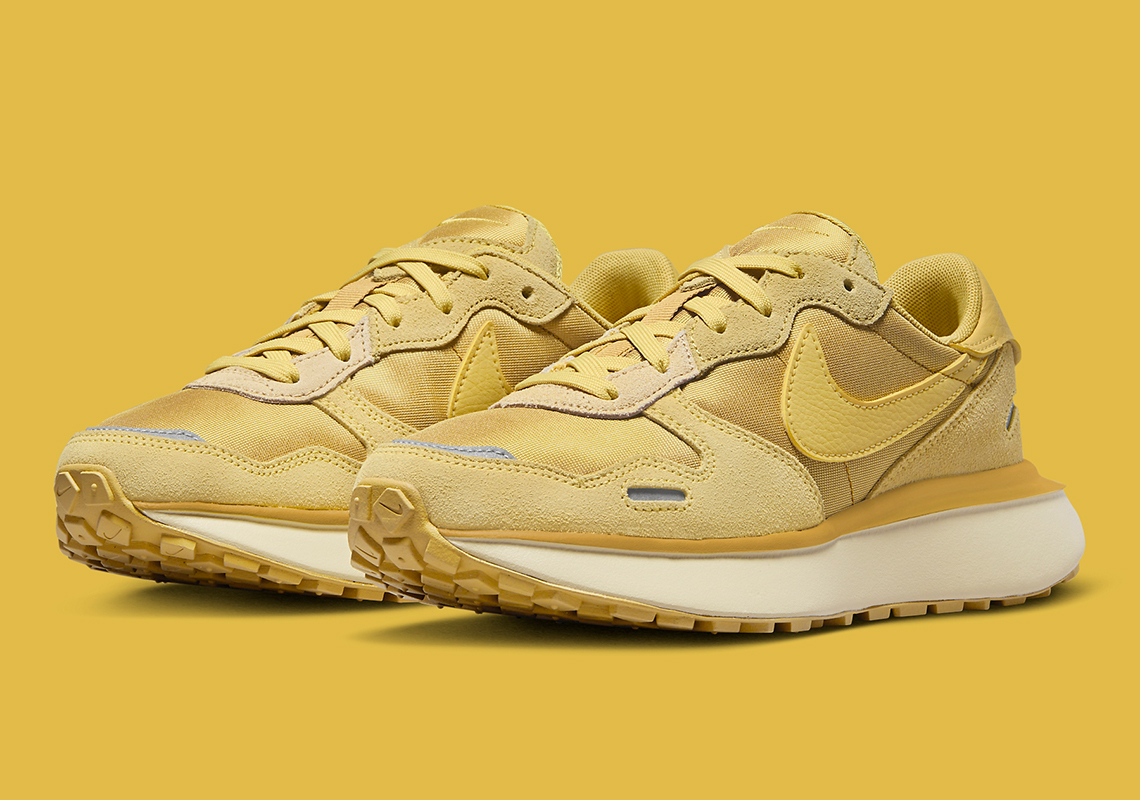 Nike Phoenix Waffle 'University Gold': Thiết kế mới lạ đầy bắt mắt - 2