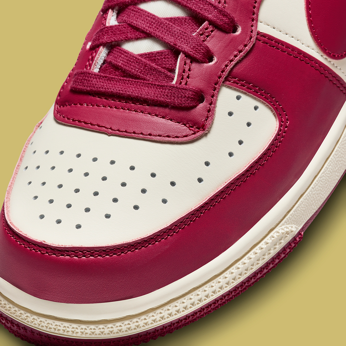 Nike quay trở lại loạt NY vs. NY với giày Terminator Low - 9