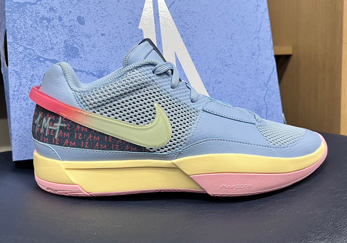 Nike ra mắt đôi giày chính thức đầu tiên của Ja Morant, ngôi sao thế hệ Gen-Z - 2