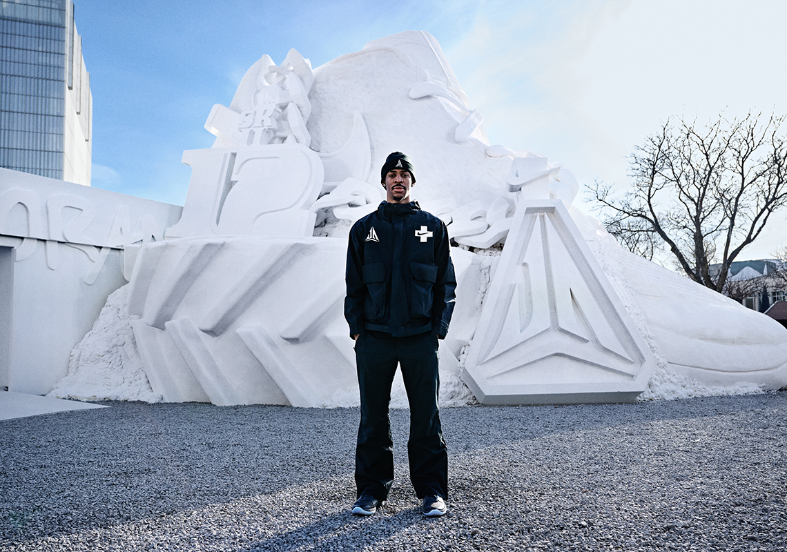 Nike ra mắt giày sneaker thể thao Ja Morant JA 1 Midnight và Scratch tại Mount 12 ở Salt Lake City - 2